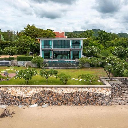 Beachfront Modern 4 Bedroom Pool Villa - Rv Хуа Хин Экстерьер фото