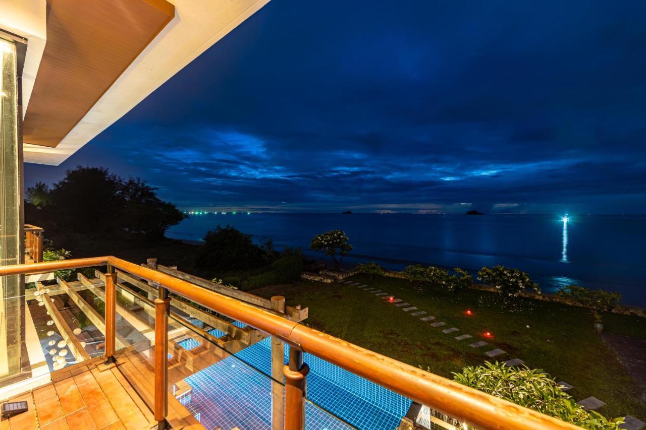 Beachfront Modern 4 Bedroom Pool Villa - Rv Хуа Хин Экстерьер фото