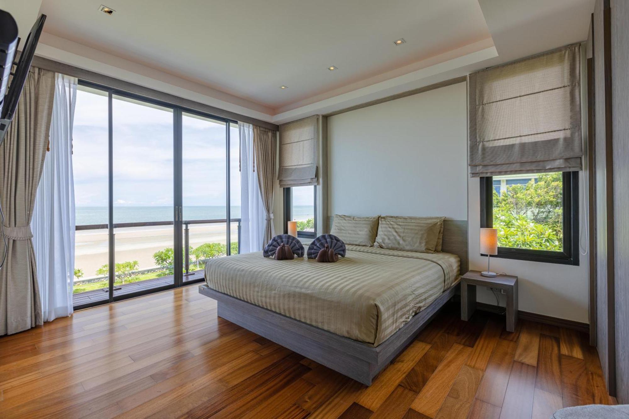Beachfront Modern 4 Bedroom Pool Villa - Rv Хуа Хин Экстерьер фото