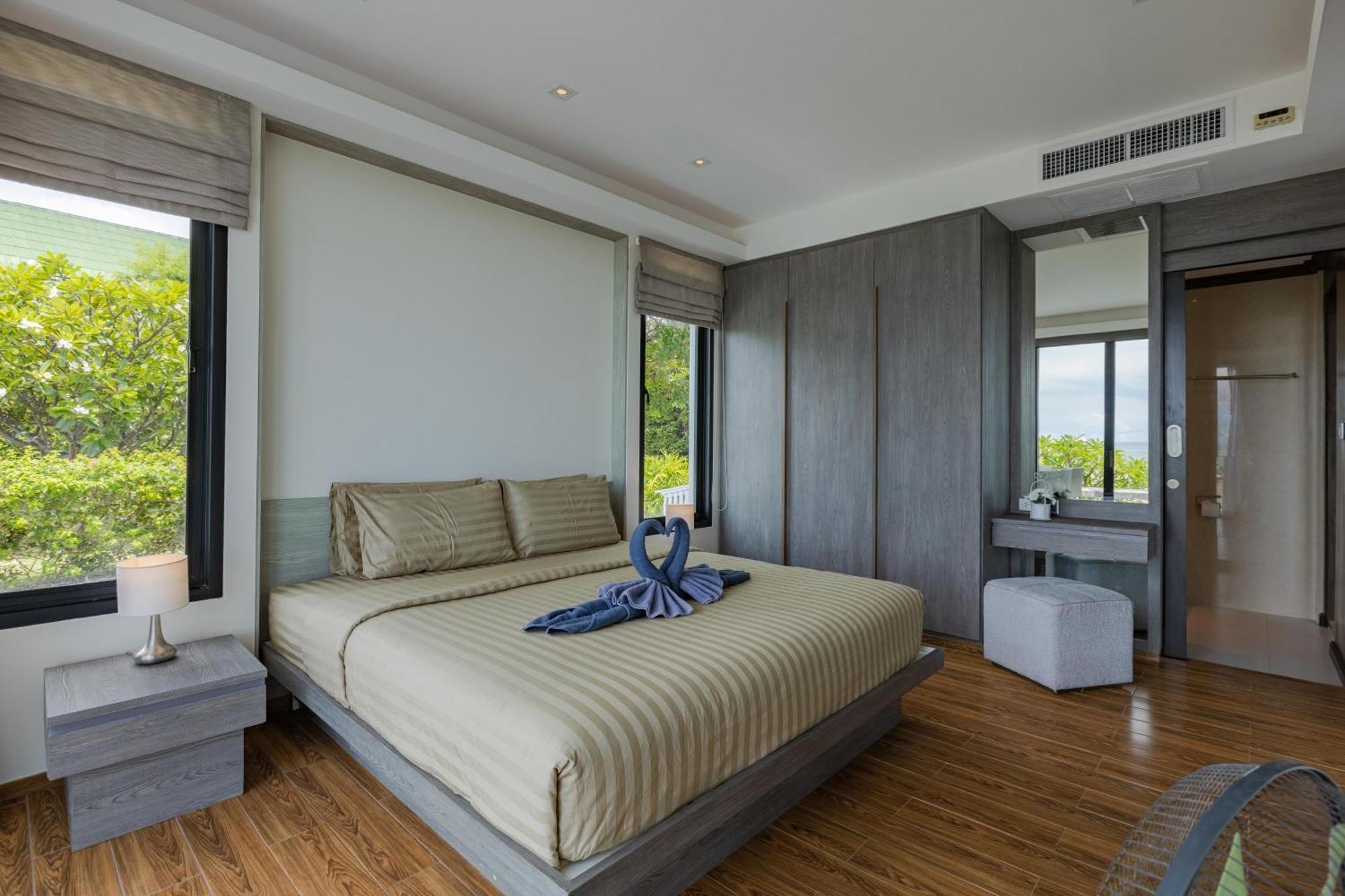 Beachfront Modern 4 Bedroom Pool Villa - Rv Хуа Хин Экстерьер фото