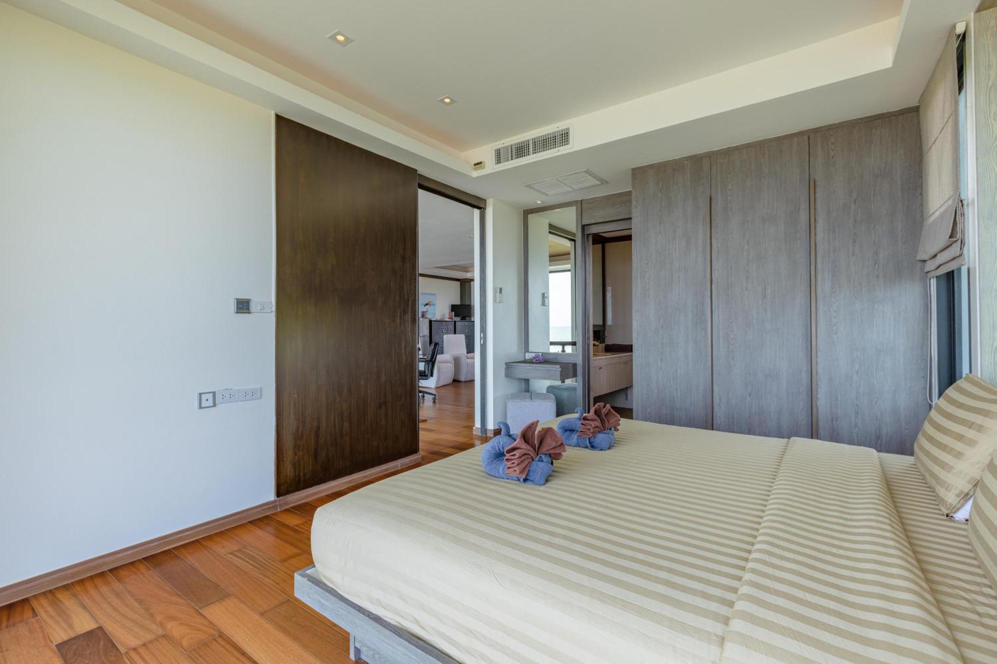 Beachfront Modern 4 Bedroom Pool Villa - Rv Хуа Хин Экстерьер фото